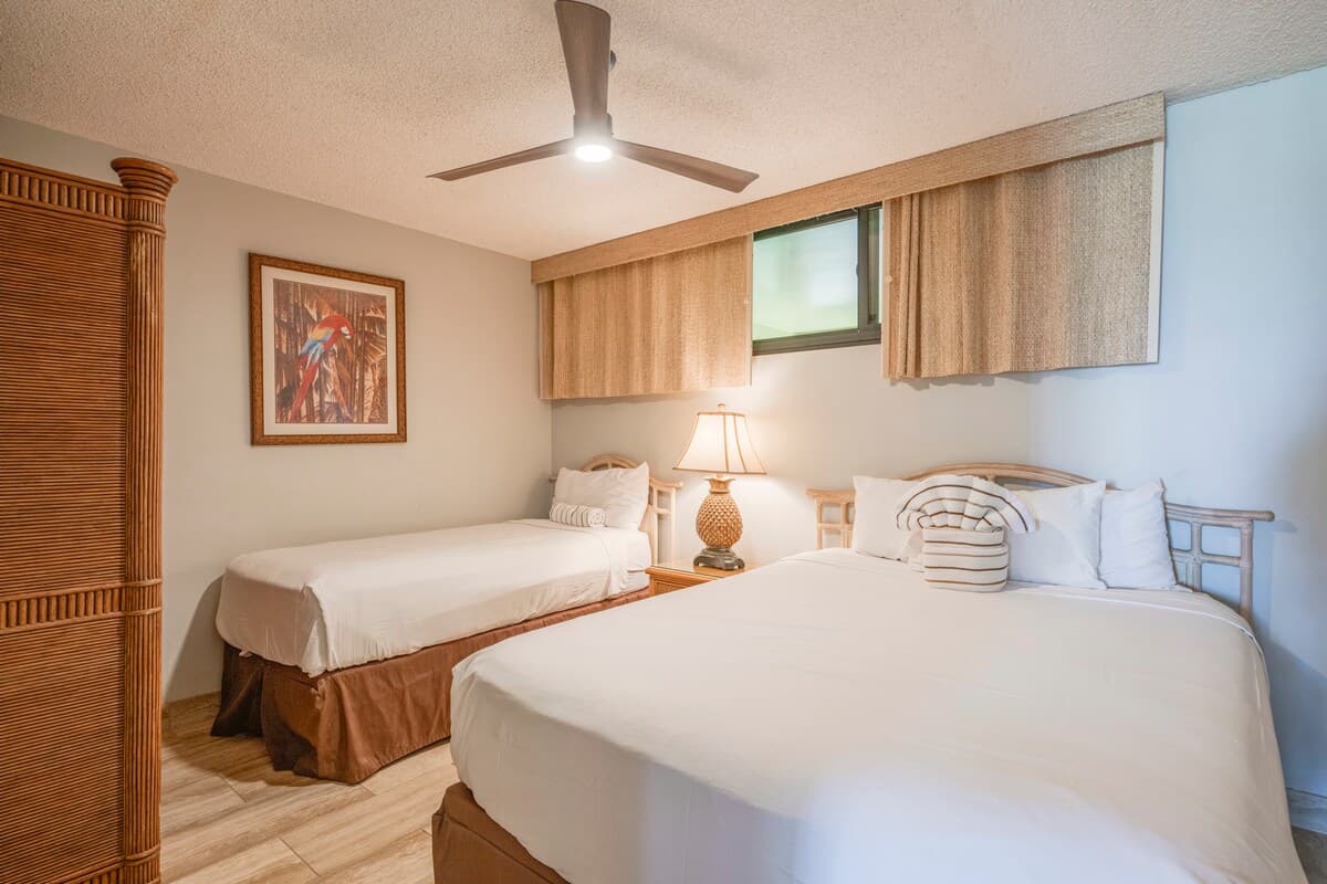 Condo in Lahaina · ★4.78 · 2 bedrooms · 3 beds · 2 shared baths - Photo 3