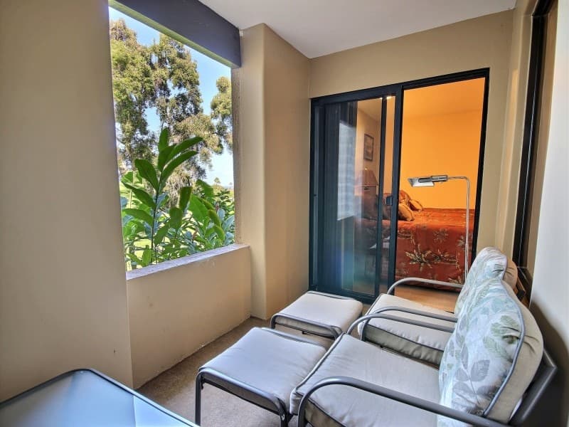 Condo in Lahaina · ★4.53 · 2 bedrooms · 4 beds · 2 baths - Photo 2