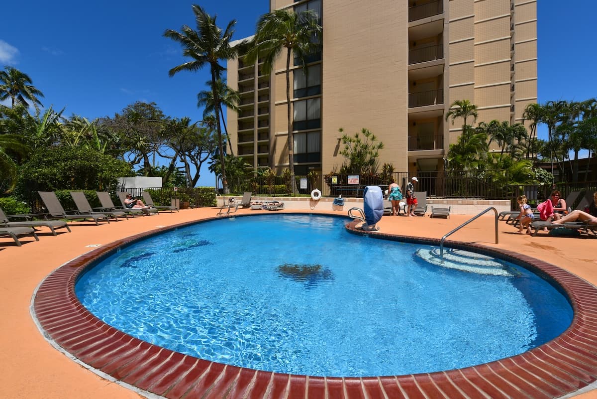 Condo in Lahaina · ★4.26 · 2 bedrooms · 2 beds · 2 baths - Photo 1