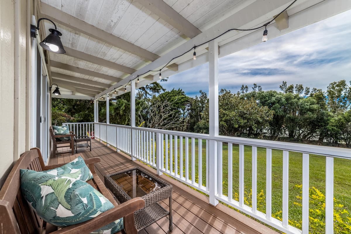 Home in Waimea · ★4.92 · 2 bedrooms · 3 beds · 2 private baths - Photo 4