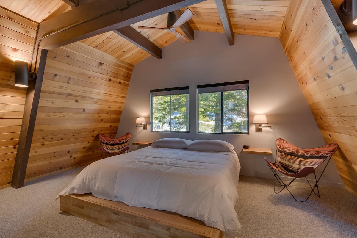 Luxury Lakeview Home with Hot Tub Near Ski & Beach - Photo 3
