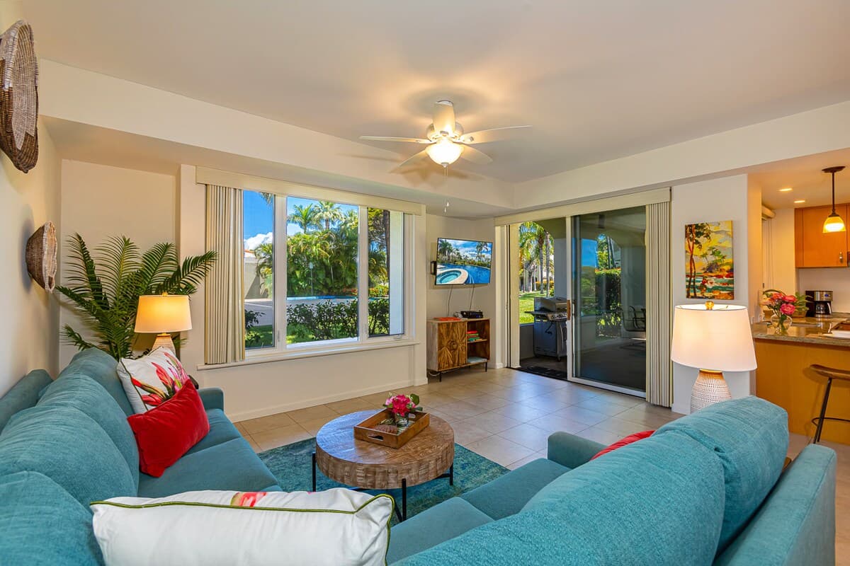 Condo in Kihei · ★4.95 · 2 bedrooms · 4 beds · 2 baths - Photo 4