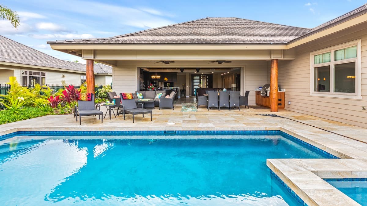 Home in Waimea · ★5.0 · 4 bedrooms · 4 beds · 4.5 baths - Photo 3