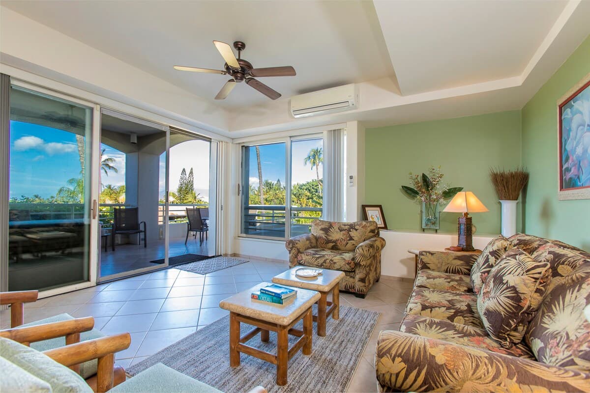 Condo in Kihei · ★4.8 · 2 bedrooms · 2 beds · 2 baths - Photo 5