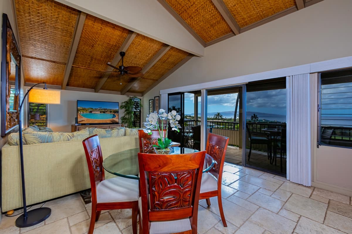 Condo in Kihei · ★4.92 · 2 bedrooms · 3 beds · 2 baths - Photo 5