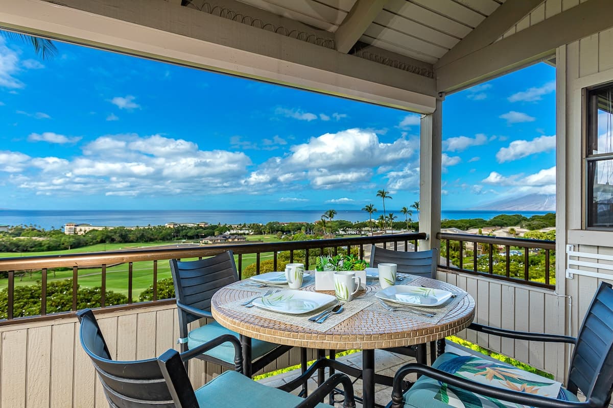 Condo in Kihei · ★4.92 · 2 bedrooms · 3 beds · 2 baths - Photo 1