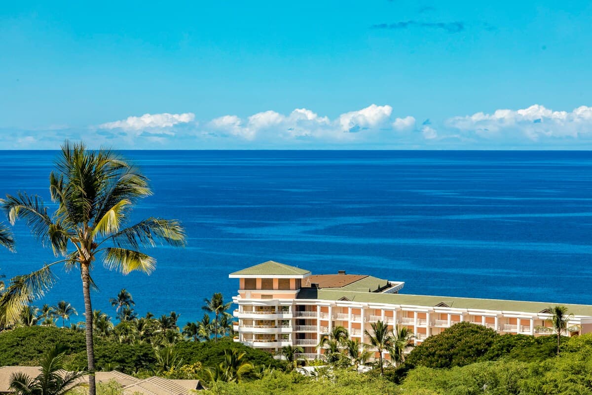 Condo in Kihei · ★4.96 · 1 bedroom · 1 bed · 2 baths - Photo 4