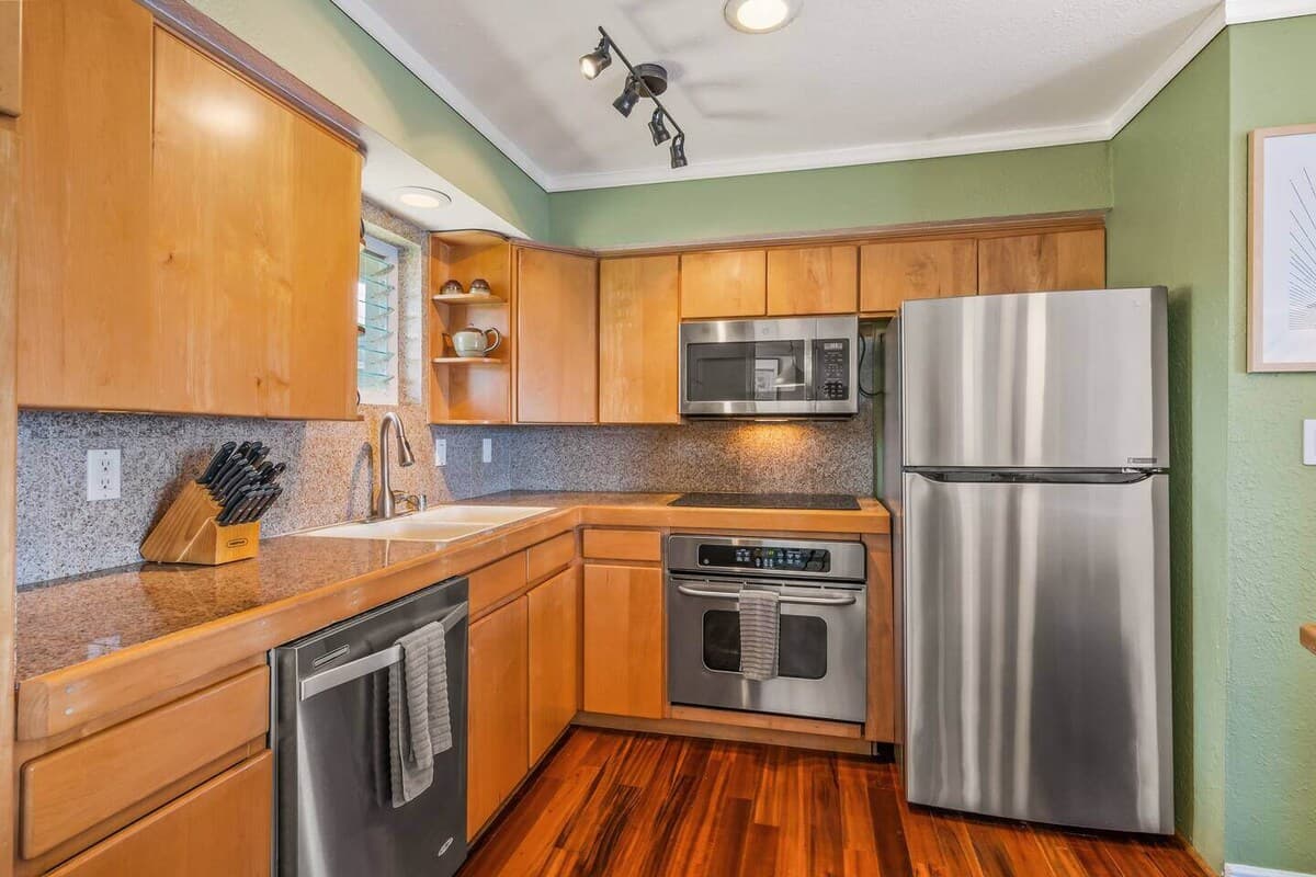 Condo in Princeville · ★4.98 · 2 bedrooms · 2 beds · 2 baths - Photo 5