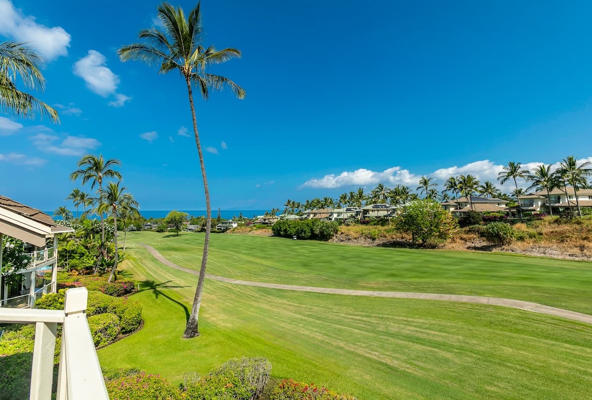 Condo in Kihei · ★4.76 · 1 bedroom · 2 beds · 2 shared baths - Photo 2