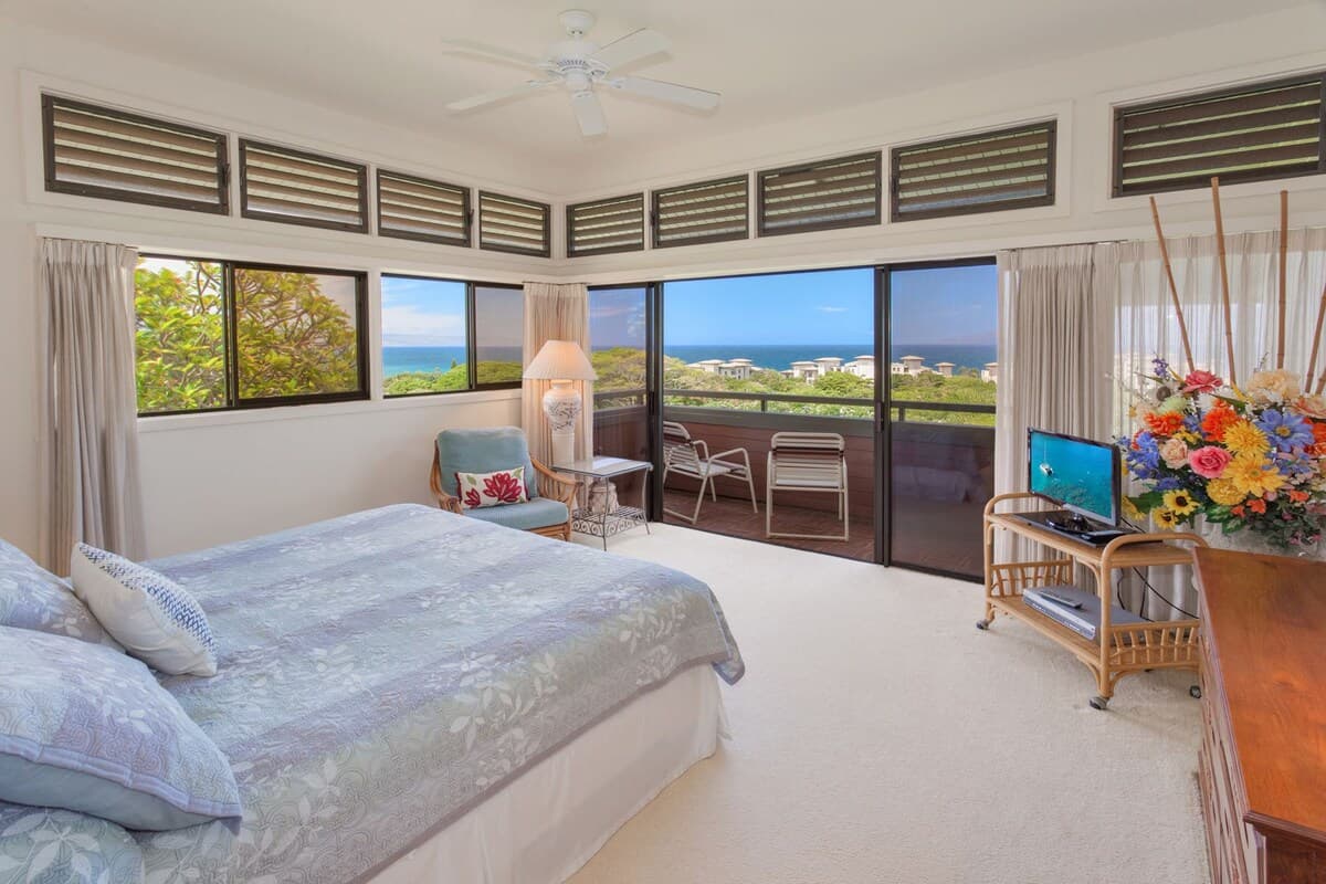 Villa in Lahaina · ★4.78 · 1 bedroom · 1 bed · 2 shared baths - Photo 4