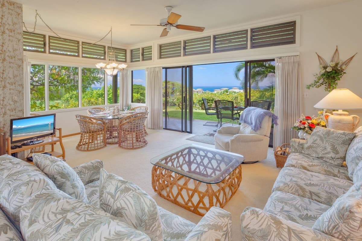 Villa in Lahaina · ★4.78 · 1 bedroom · 1 bed · 2 shared baths - Photo 2