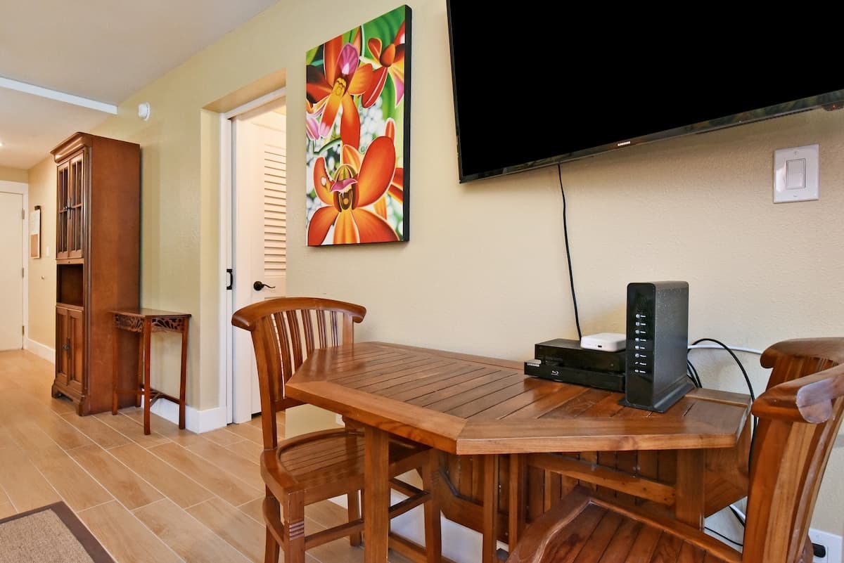 Condo in Kihei · ★4.7 · 3 bedrooms · 5 beds · 3 baths - Photo 5