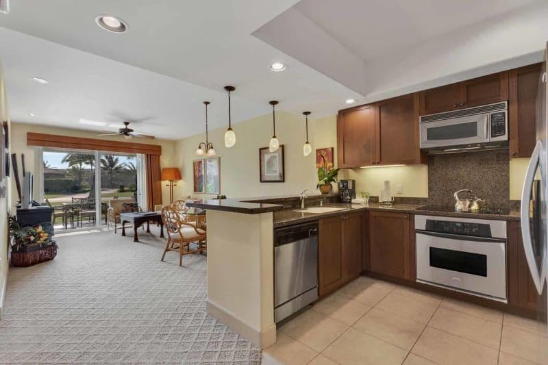 Condo in WAIKOLOA · ★4.33 · 2 bedrooms · 4 beds · 2 baths - Photo 5