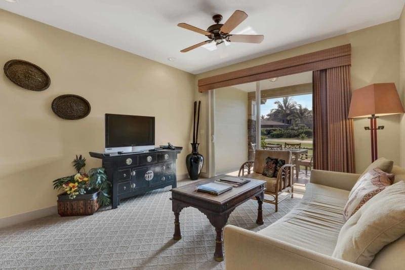 Condo in WAIKOLOA · ★4.33 · 2 bedrooms · 4 beds · 2 baths - Photo 4