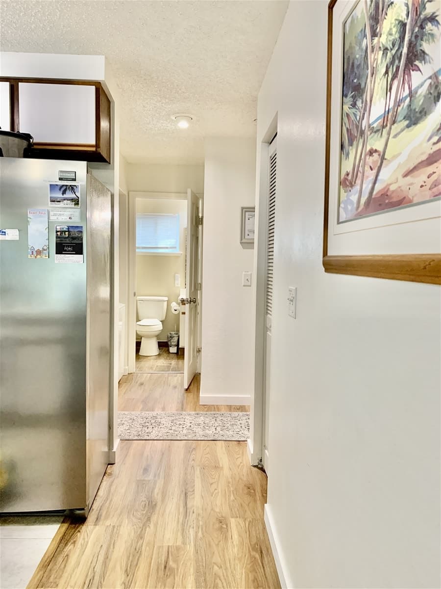 Condo in Kailua-Kona · ★4.79 · 2 bedrooms · 3 beds · 2 private baths - Photo 5