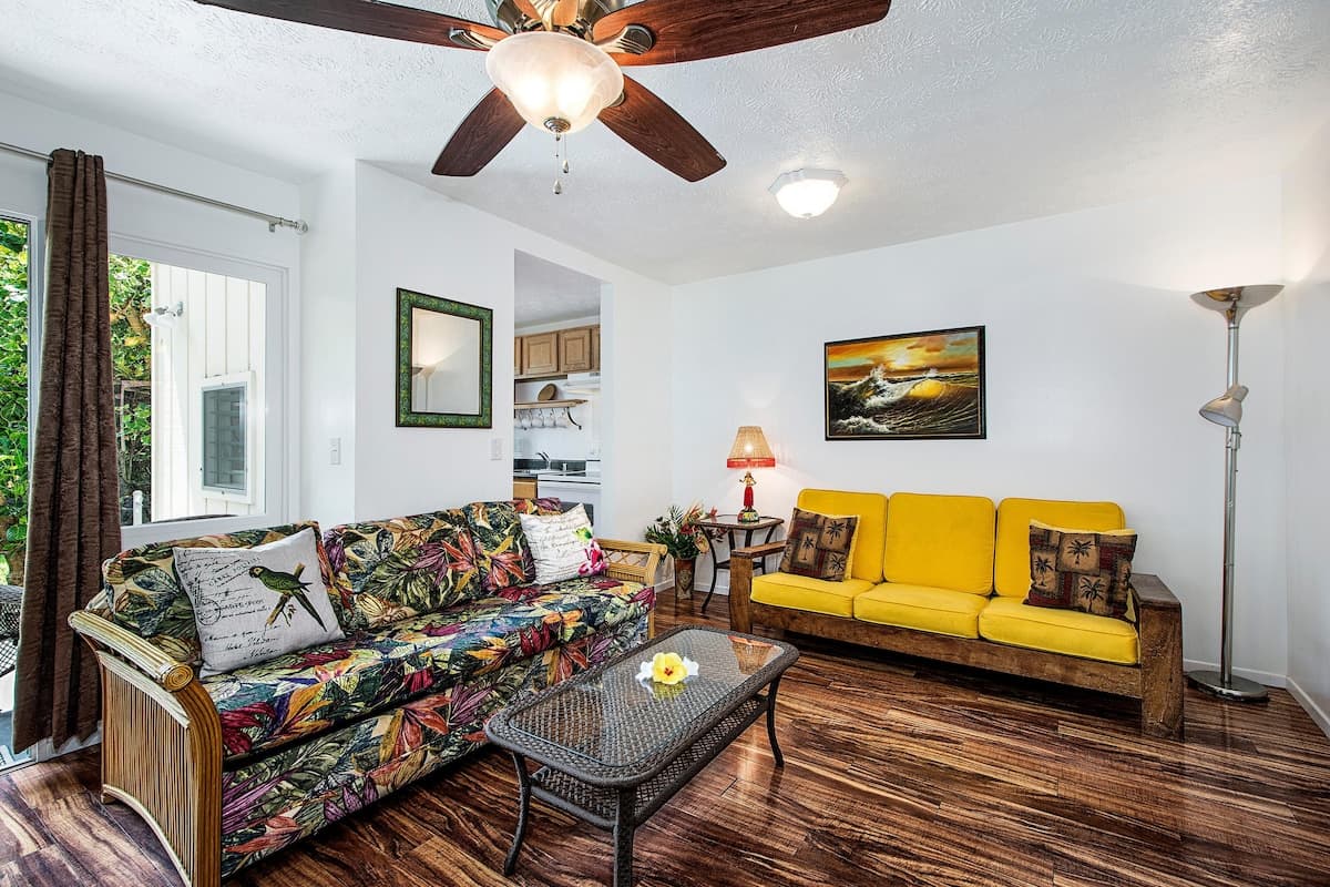 Condo in Kailua-Kona · ★4.51 · 3 bedrooms · 4 beds · 2 baths - Photo 1