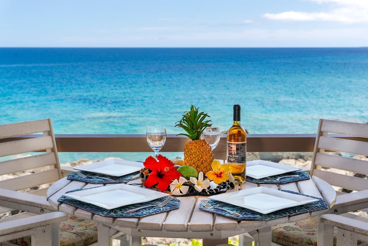 Condo in Kailua-Kona · ★4.74 · 2 bedrooms · 2 beds · 2 baths - Photo 1