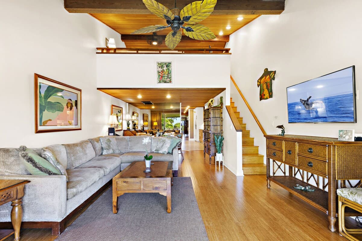 Condo in Lahaina · ★4.7 · 1 bedroom · 1 bed · 1.5 baths - Photo 4