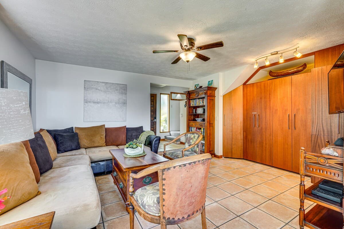 Townhouse in Kailua-Kona · ★4.73 · 2 bedrooms · 3 beds · 2 baths - Photo 5