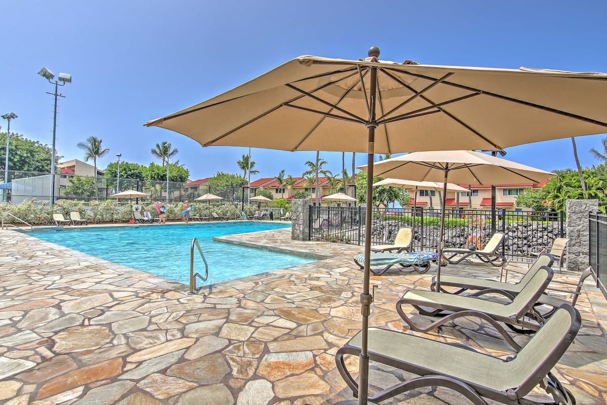 Townhouse in Kailua-Kona · ★4.73 · 2 bedrooms · 3 beds · 2 baths - Photo 2