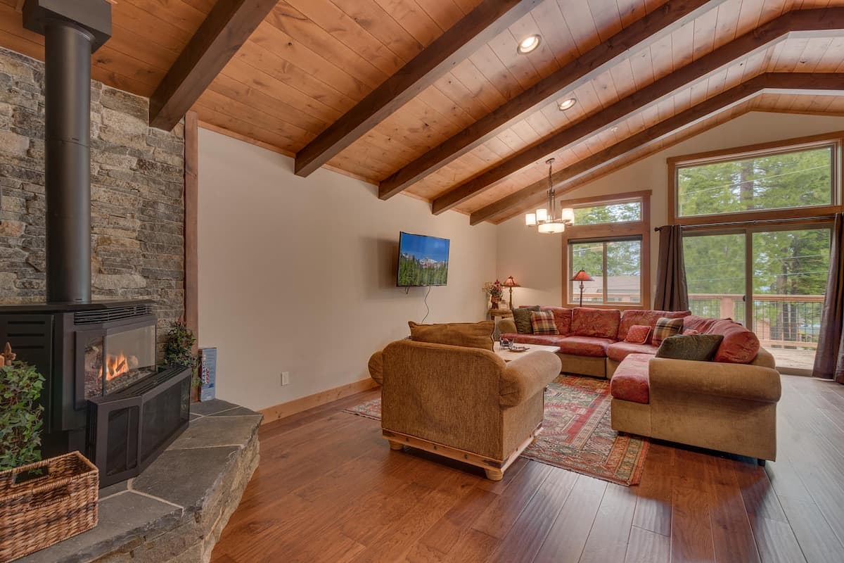 Brand New Home Near Beach & Skiing - Photo 4