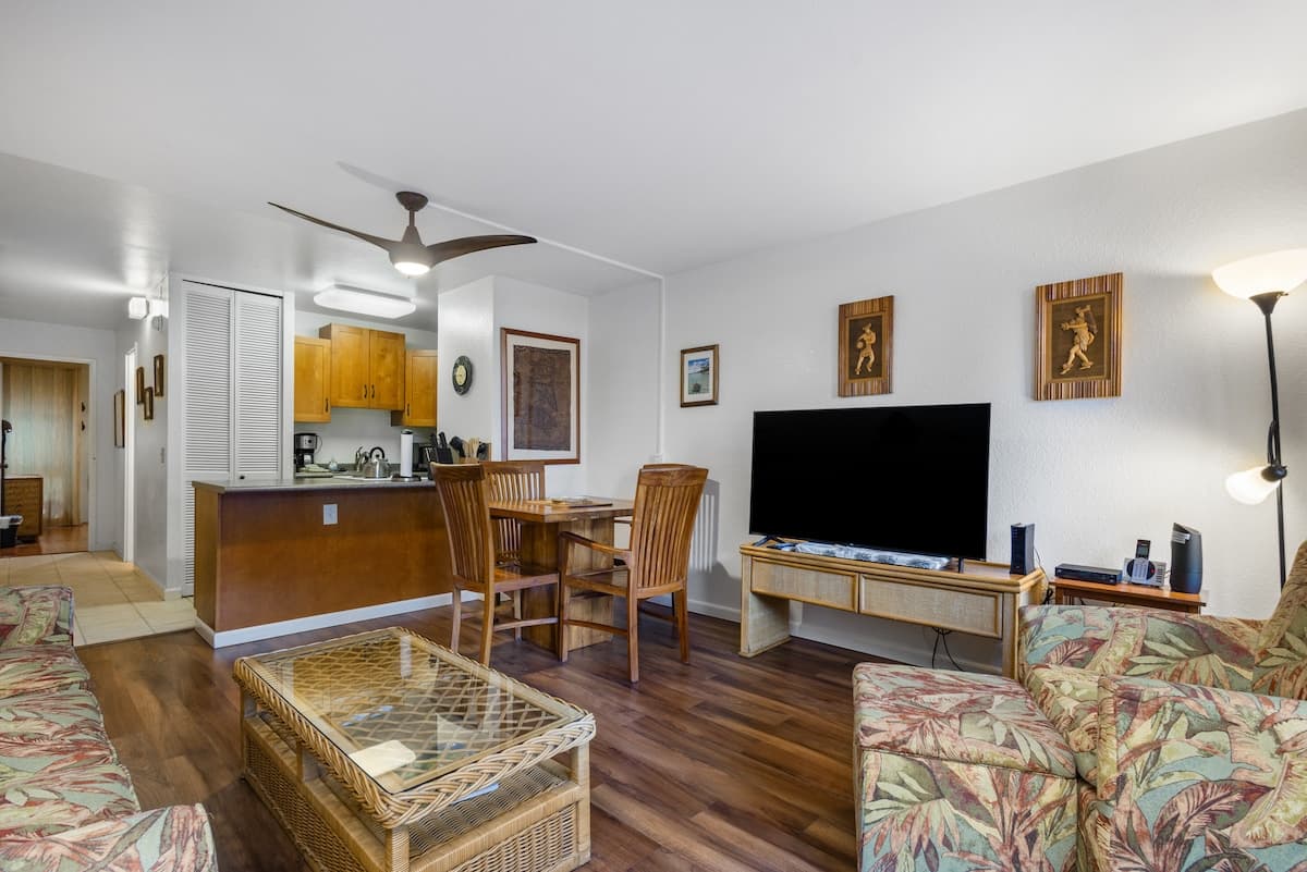 Condo in Kihei · ★4.25 · 1 bedroom · 2 beds · 1 bath - Photo 1