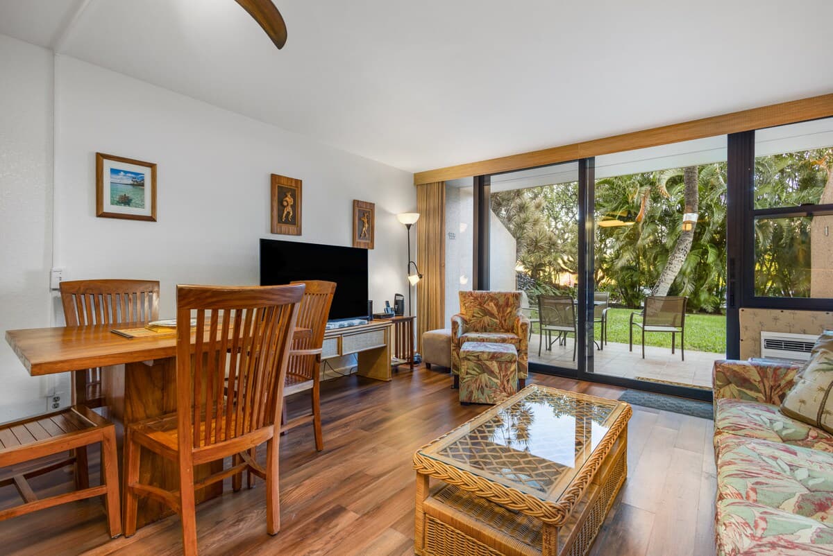 Condo in Kihei · ★4.25 · 1 bedroom · 2 beds · 1 bath - Photo 4