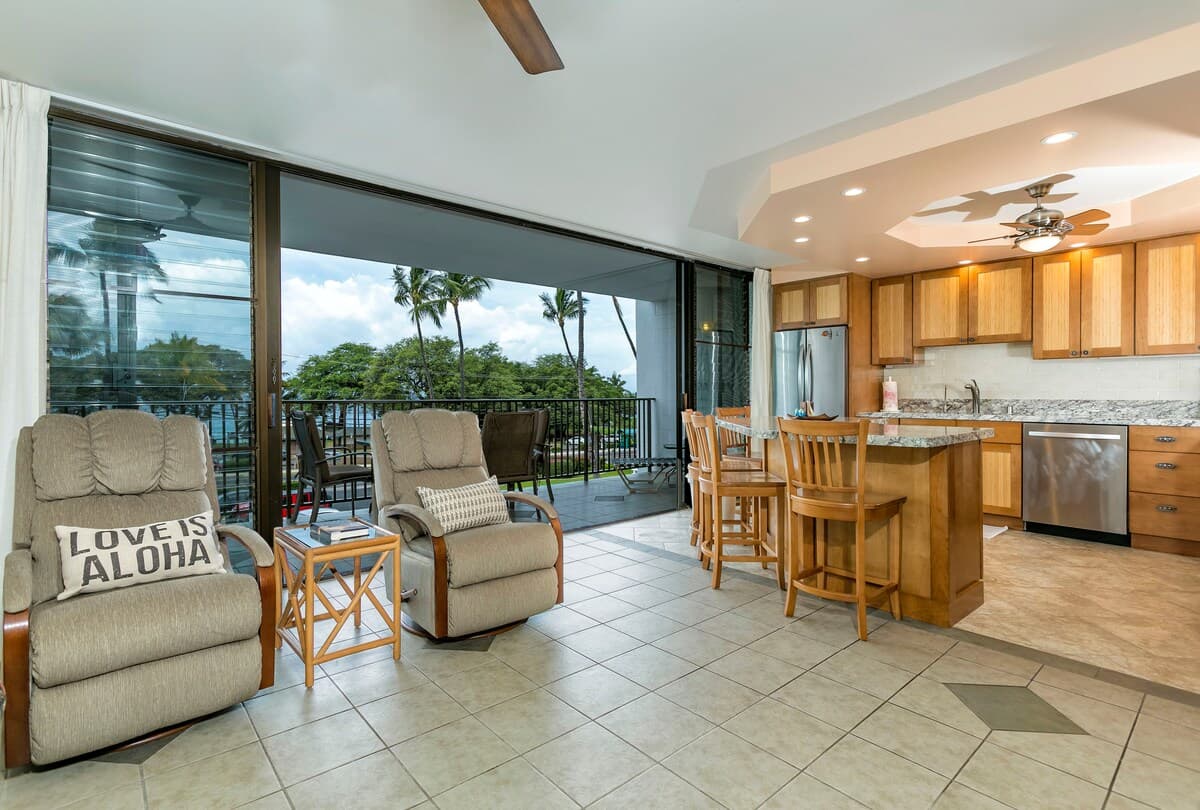 Condo in Kihei · ★4.67 · 2 bedrooms · 4 beds · 2 shared baths - Photo 5