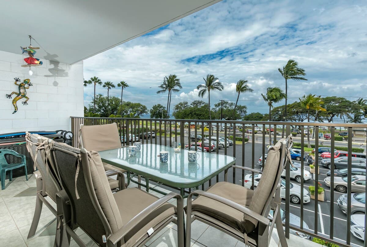 Condo in Kihei · ★4.67 · 2 bedrooms · 4 beds · 2 shared baths - Photo 3