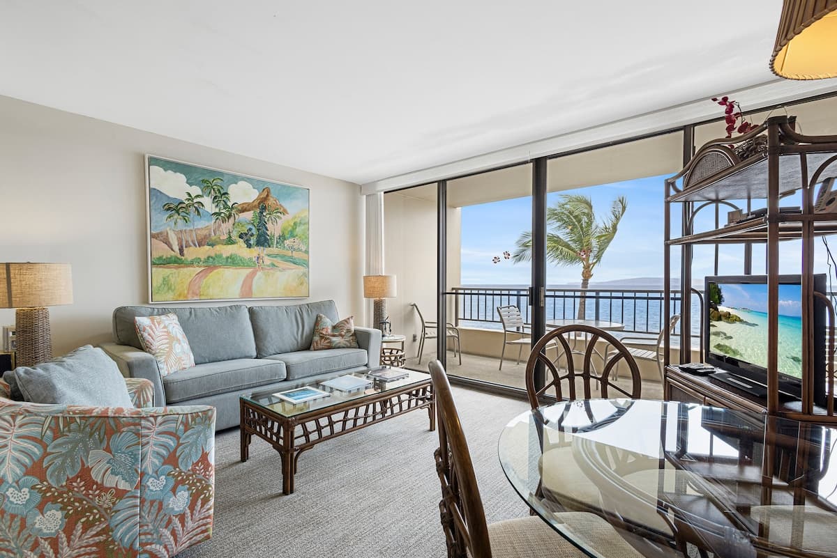 Condo in Kihei · ★4.92 · 1 bedroom · 2 beds · 1 bath - Photo 3