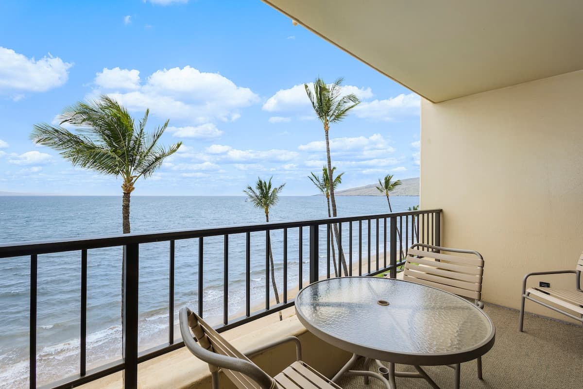 Condo in Kihei · ★4.83 · 1 bedroom · 2 beds · 1 bath - Photo 1