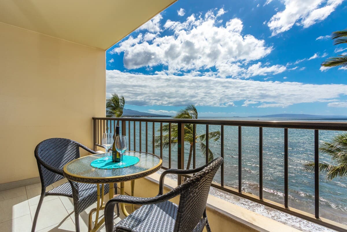 Condo in Kihei · ★4.93 · 1 bedroom · 1 bed · 1 bath - Photo 3