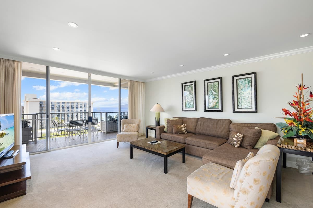 Condo in Lahaina · ★4.63 · 2 bedrooms · 3 beds · 2 baths - Photo 5