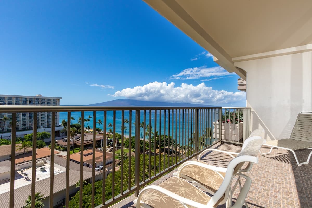 Condo in Lahaina · ★4.63 · 2 bedrooms · 3 beds · 2 baths - Photo 1