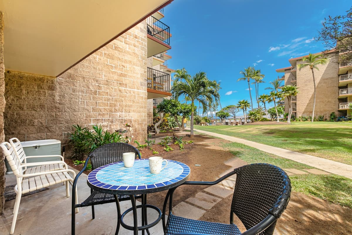 Condo in Kihei · ★4.67 · 1 bedroom · 2 beds · 1 shared bath - Photo 5