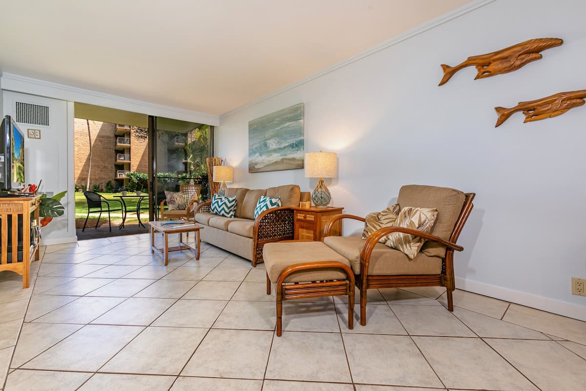 Condo in Kihei · ★4.67 · 1 bedroom · 2 beds · 1 shared bath - Photo 2