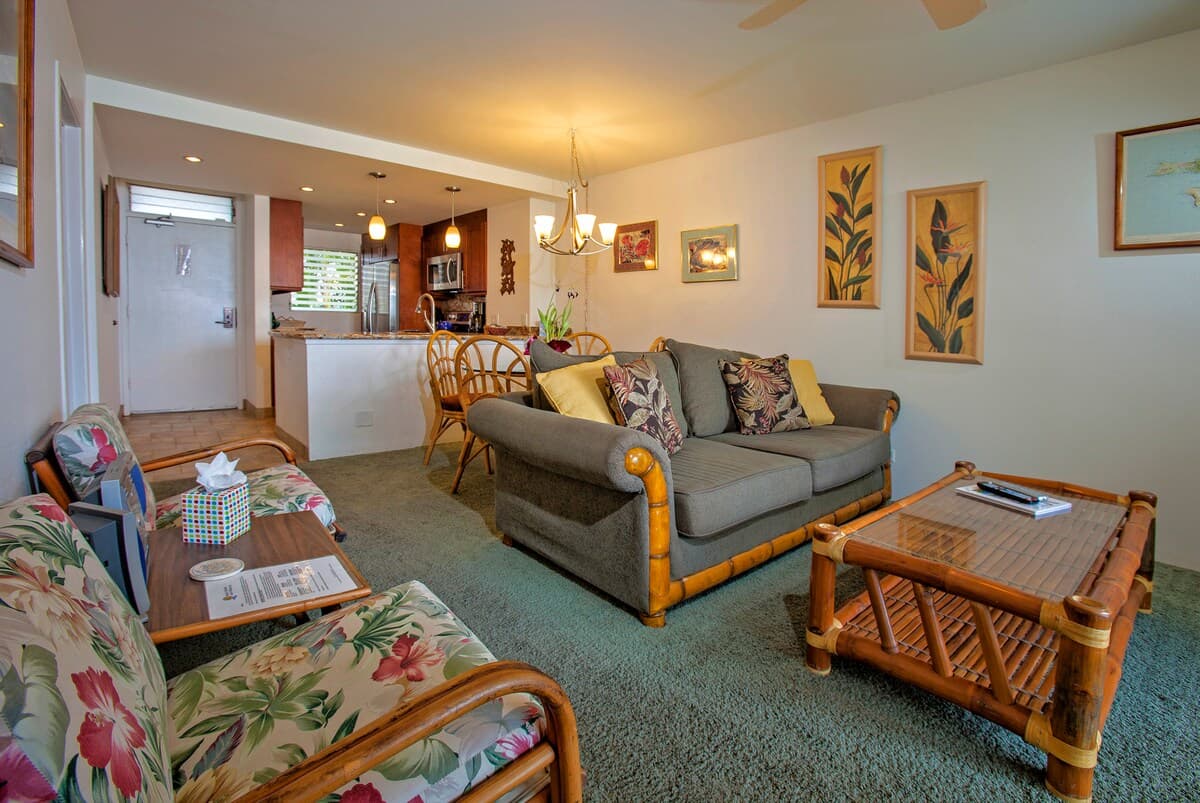 Condo in Kihei · ★4.33 · 2 bedrooms · 3 beds · 2 shared baths - Photo 5