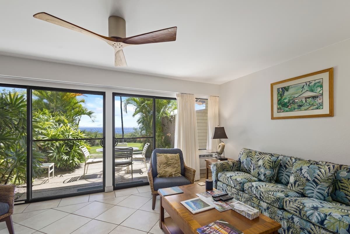Condo in Kihei · ★4.5 · 1 bedroom · 2 beds · 2 baths - Photo 3