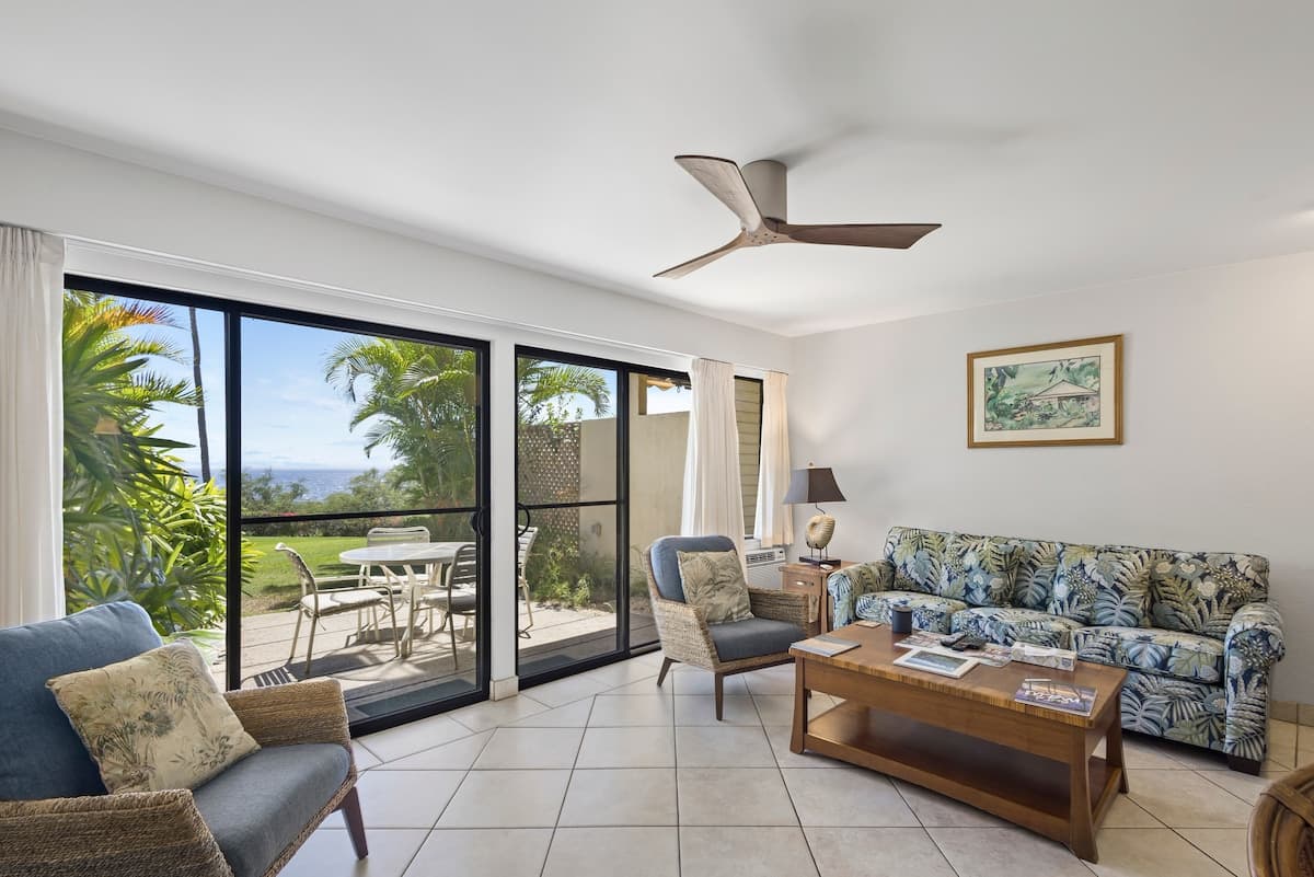 Condo in Kihei · ★4.5 · 1 bedroom · 2 beds · 2 baths - Photo 1
