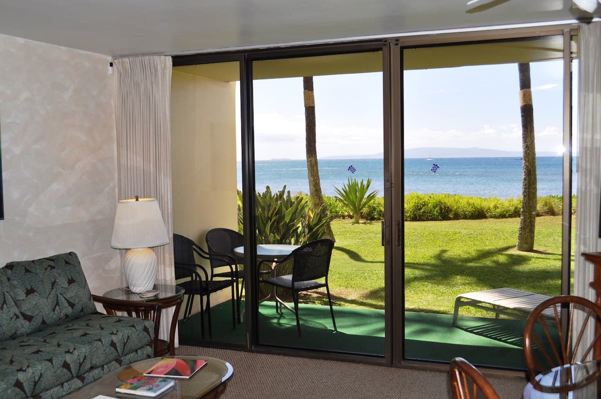 Condo in Kihei · ★5.0 · 1 bedroom · 2 beds · 1 bath - Photo 2
