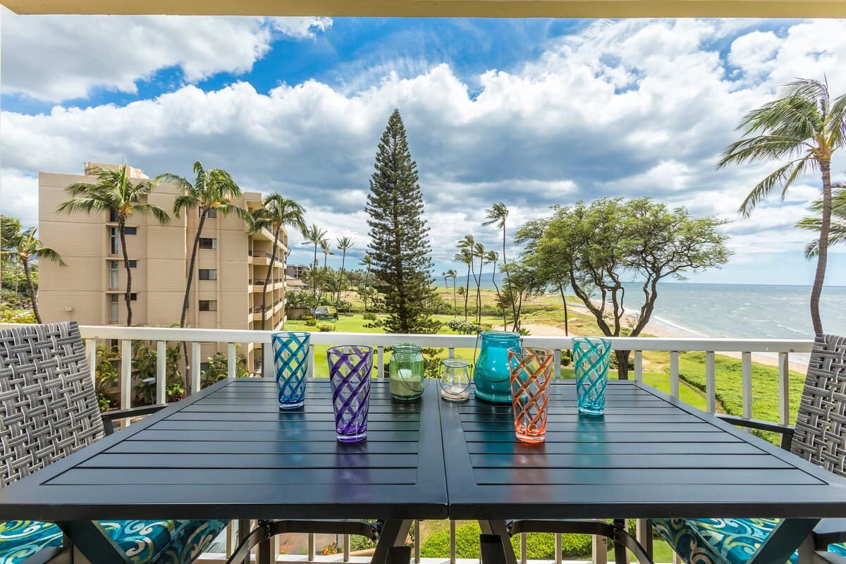 Condo in Kihei · ★4.6 · 2 bedrooms · 3 beds · 2 baths - Photo 2