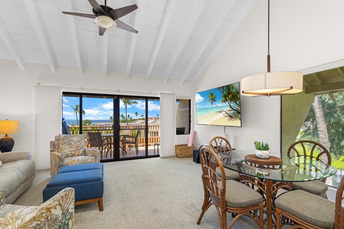 Condo in Kihei · ★4.63 · 2 bedrooms · 2 beds · 2 baths - Photo 1
