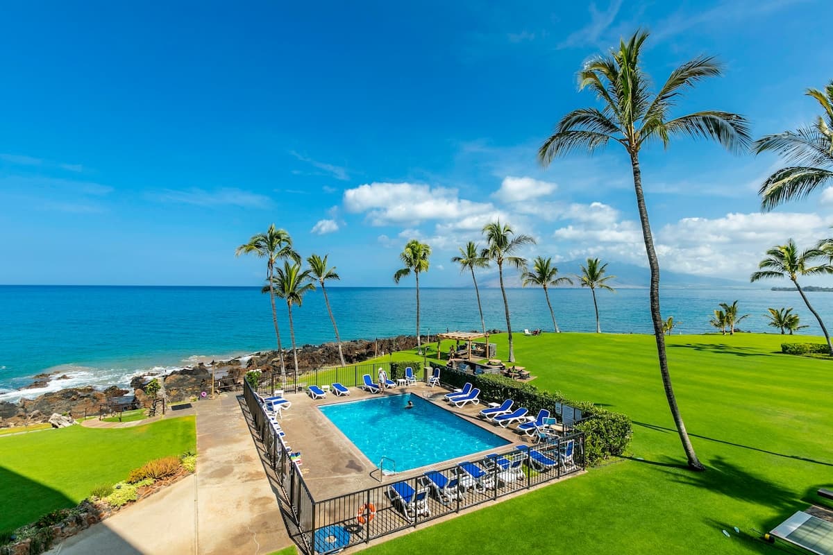 Oceanfront Bliss, Steps to Keawakapu Beach - Photo 2