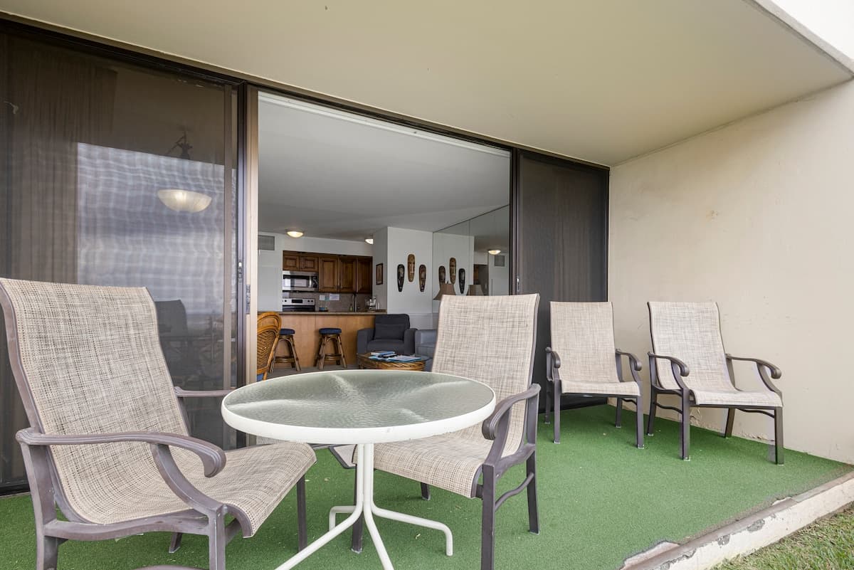 Condo in Kihei · ★5.0 · 1 bedroom · 2 beds · 1 bath - Photo 5
