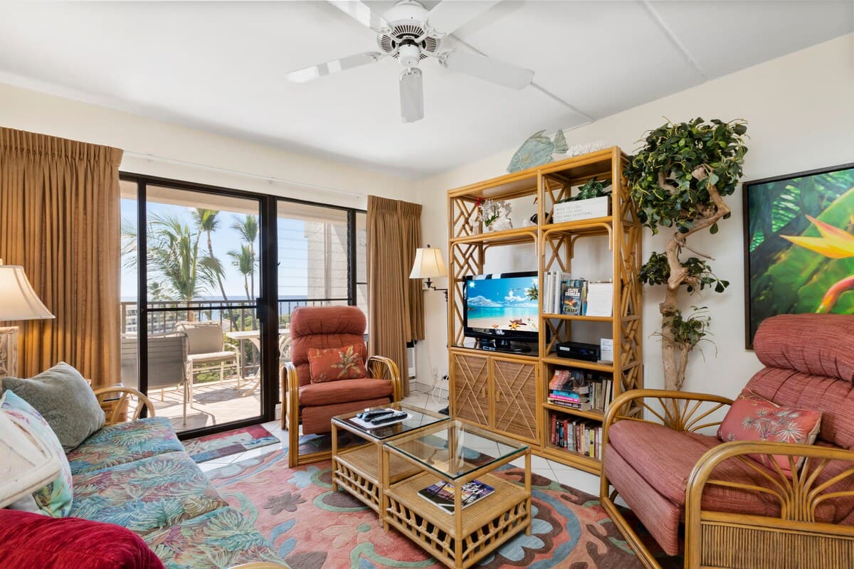 Condo in Kihei · ★4.64 · 2 bedrooms · 4 beds · 2 shared baths - Photo 5