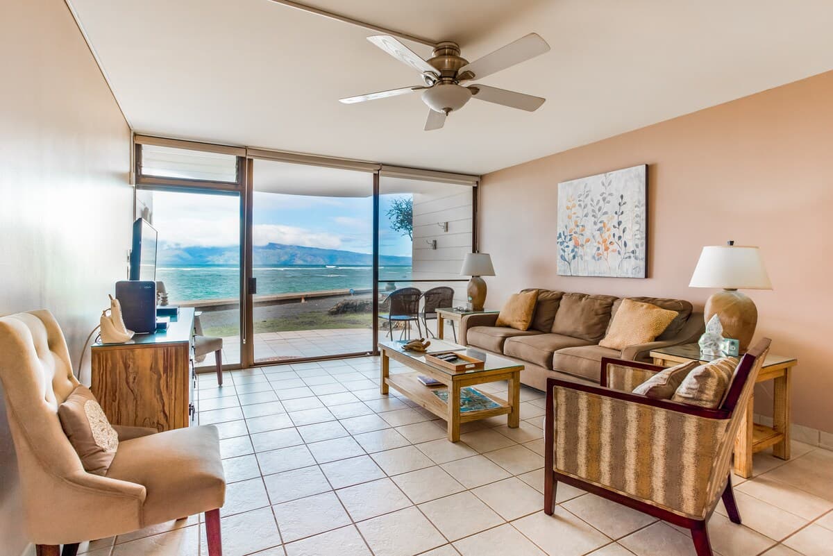 Condo in Lahaina · ★4.76 · 1 bedroom · 1 bed · 1 bath - Photo 3