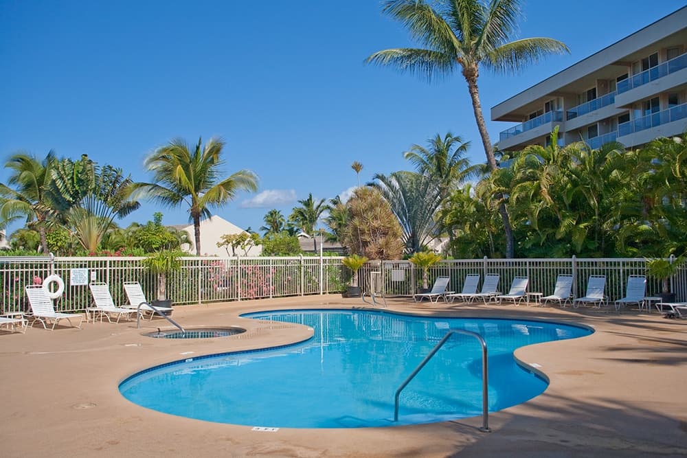 Condo in Kihei · ★4.6 · 2 bedrooms · 4 beds · 2 shared baths - Photo 2