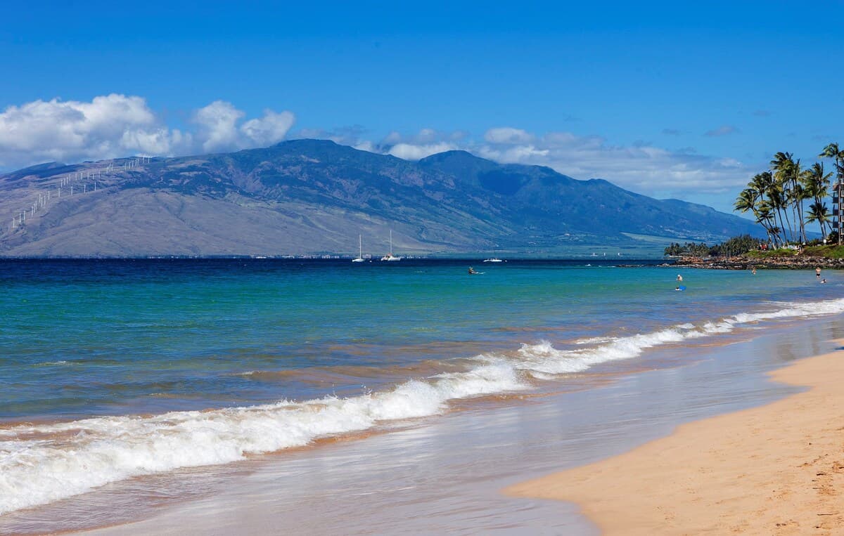 Condo in Kihei · ★4.6 · 2 bedrooms · 4 beds · 2 shared baths - Photo 3
