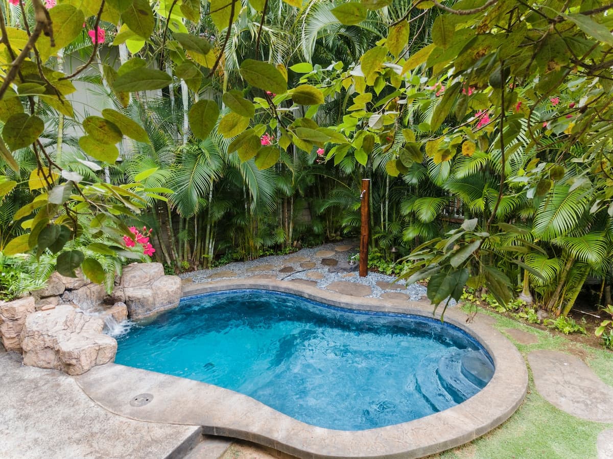 Home in Kailua · ★4.73 · 1 bedroom · 1 bed · 1 shared bath - Photo 5