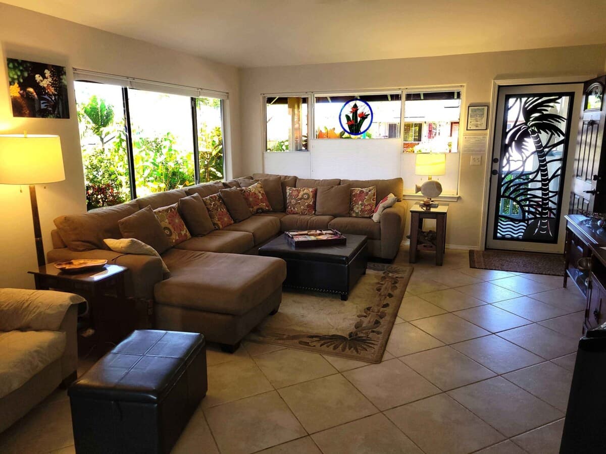 Home in Kailua-Kona · ★4.95 · 3 bedrooms · 4 beds · 2 baths - Photo 4
